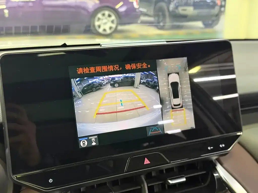 Toyota Harrier 2024 из CN, фото 2