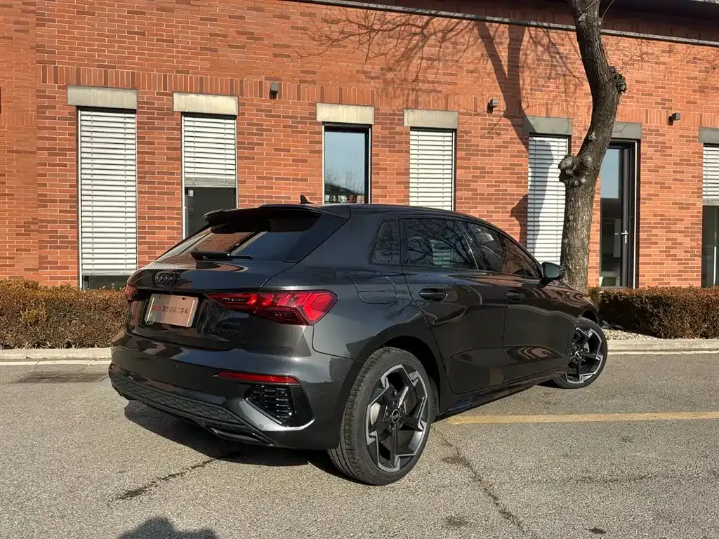 Audi A3 2024 из CN, фото 7