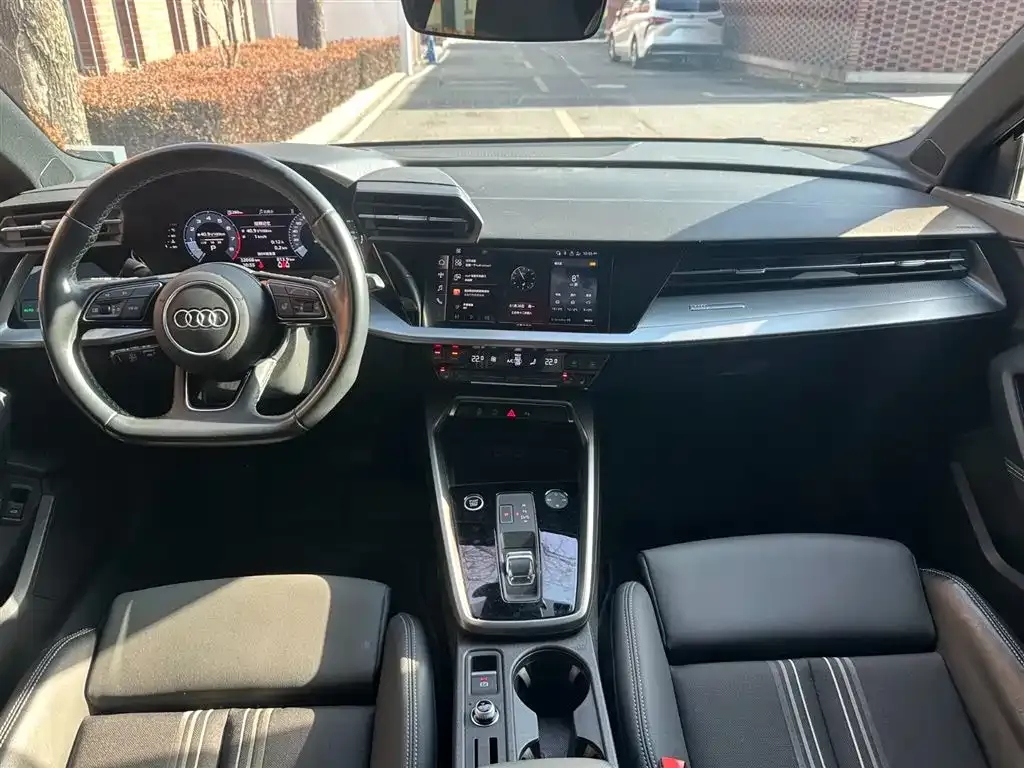 Audi A3 2024 из CN, фото 3