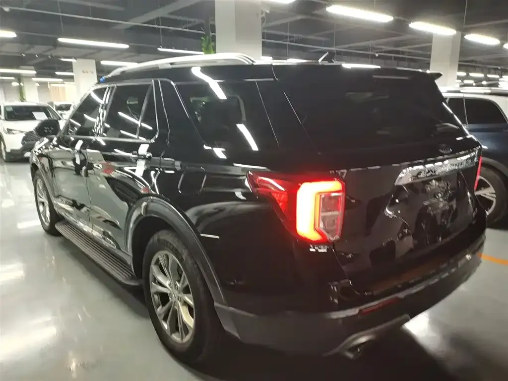 Ford Explorer 2021 из CN, фото 7