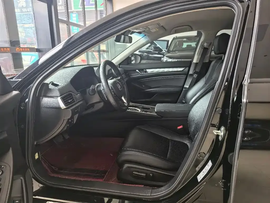 Honda Accord 2023 из CN, фото 3