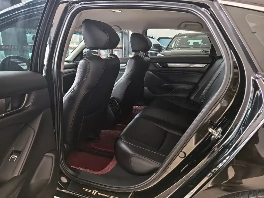 Honda Accord 2023 из CN, фото 4