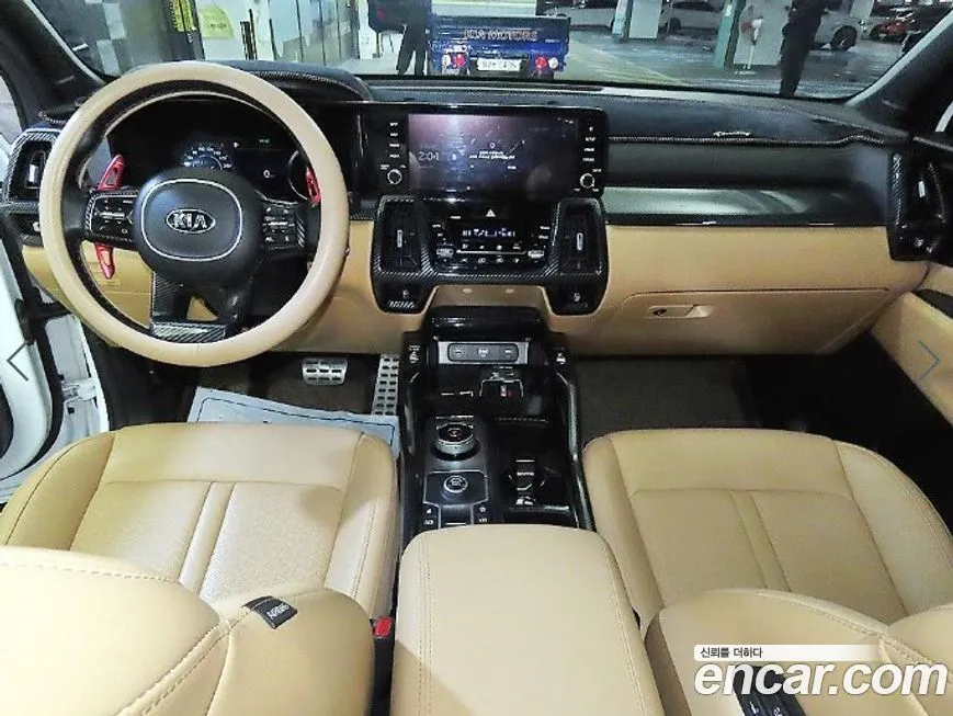 Kia Sorento — фото 7