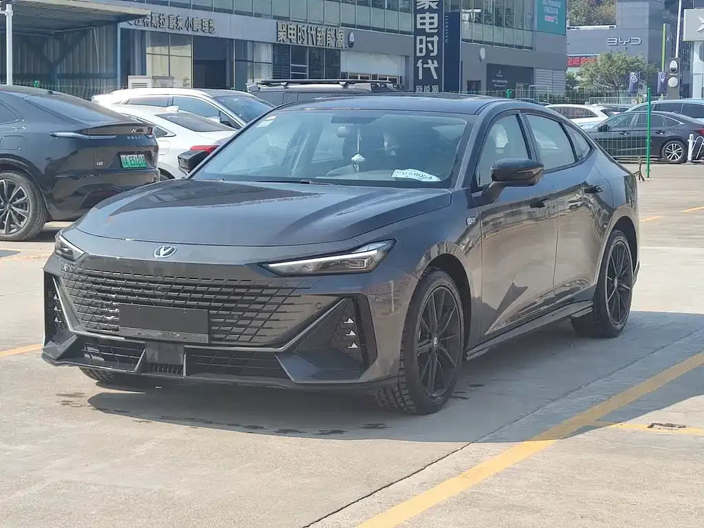 Changan UNI-V iDD 2024 из CN, фото 1