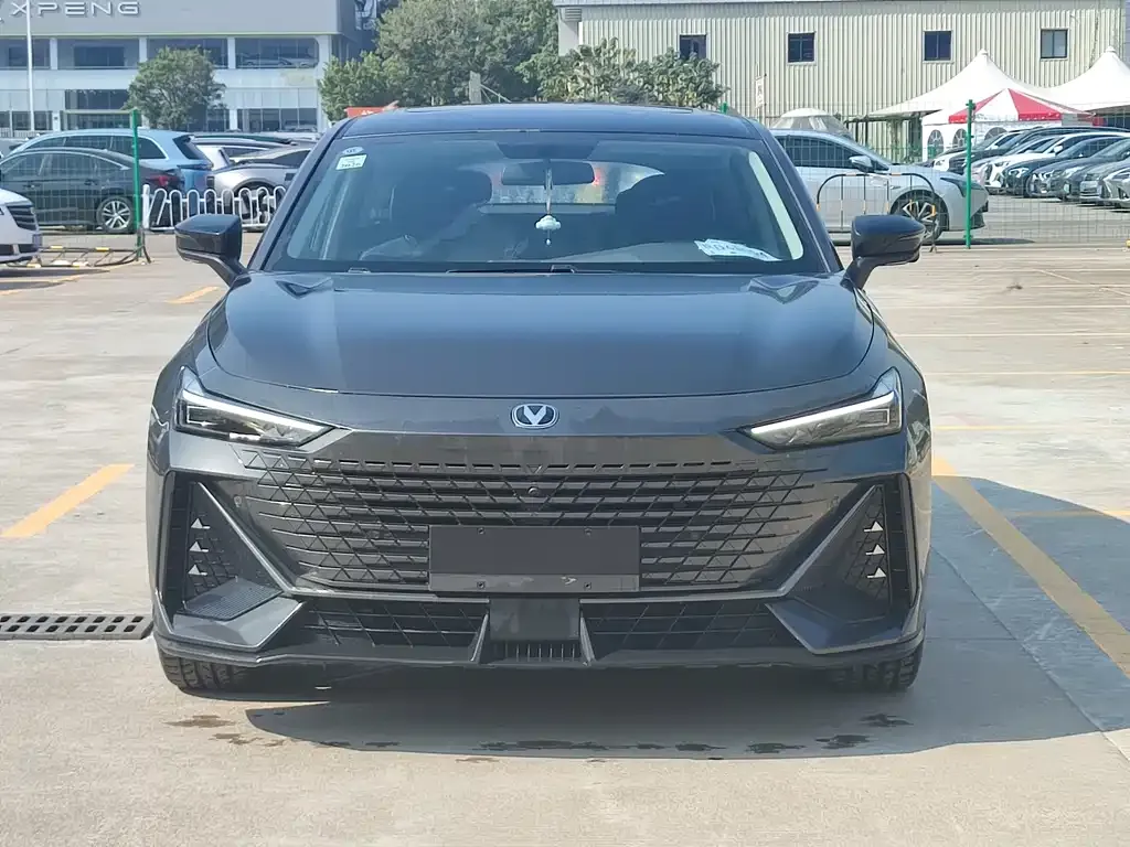 Changan UNI-V iDD 2024 из CN, фото 9