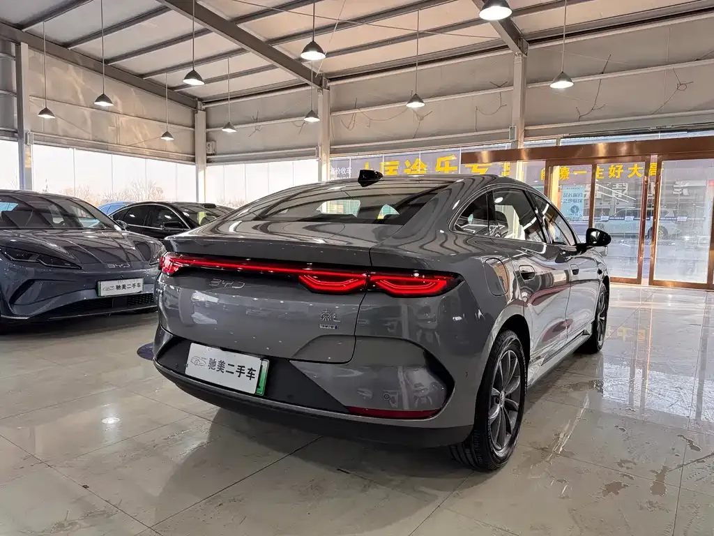 BYD Qin L — фото 6