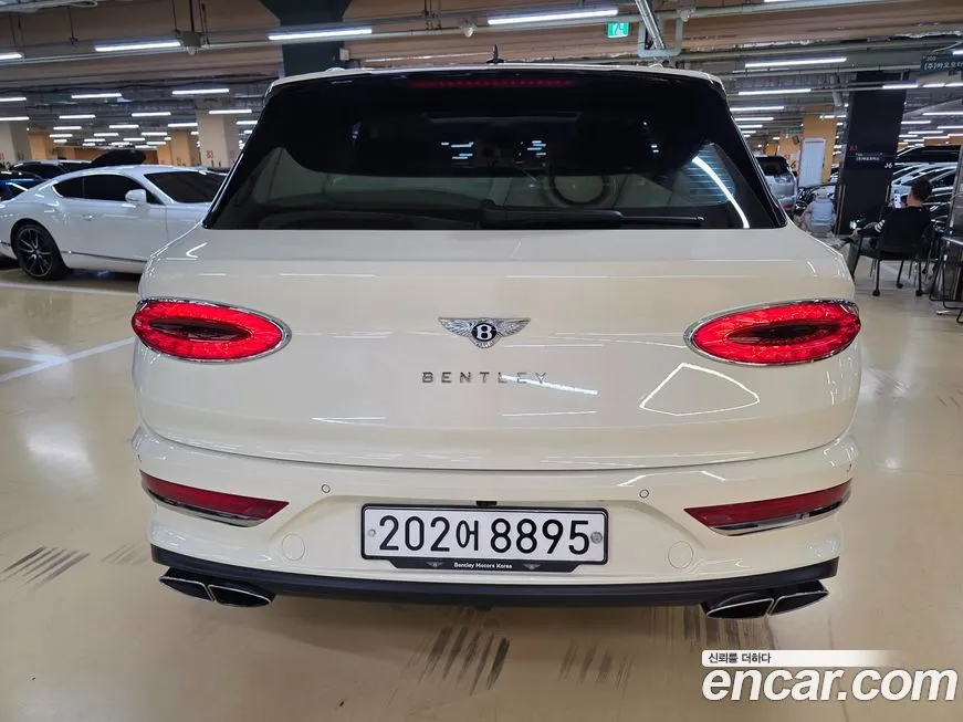 Bentley Bentayga 2023 из KR, фото 7