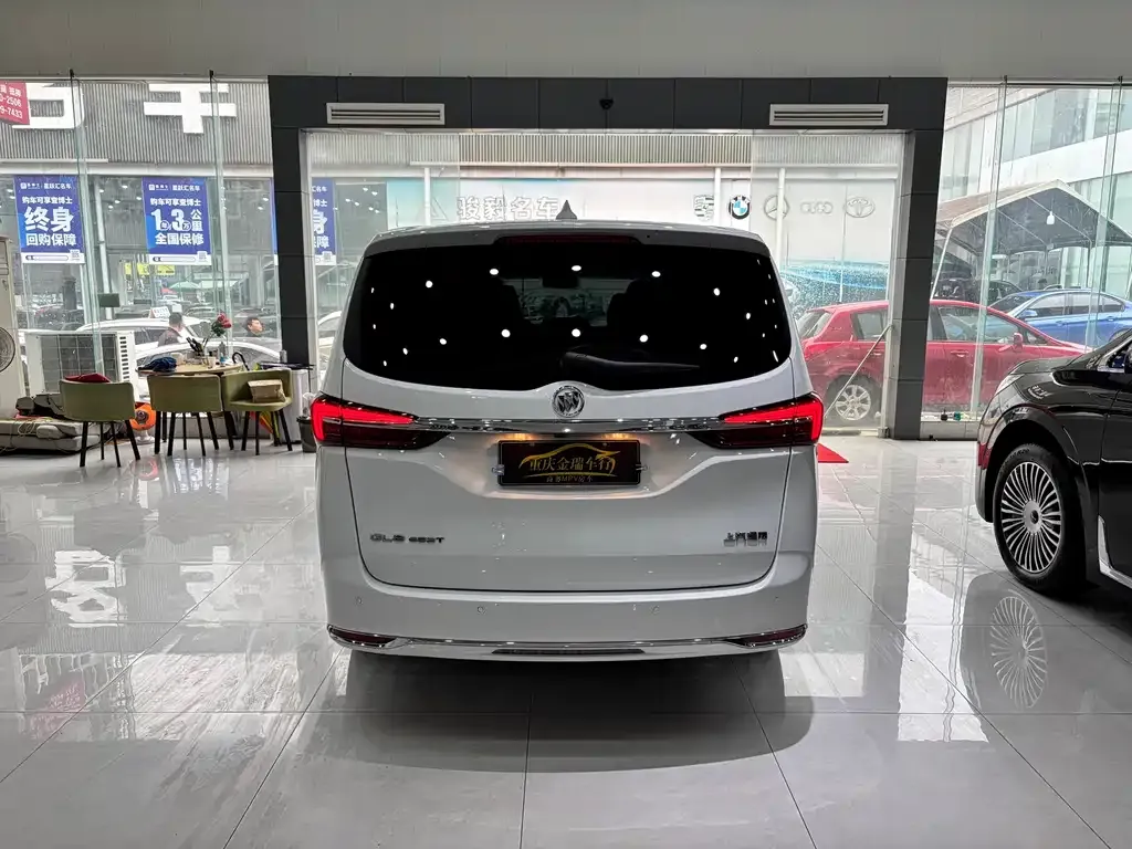 Buick GL8 2023 из CN, фото 5