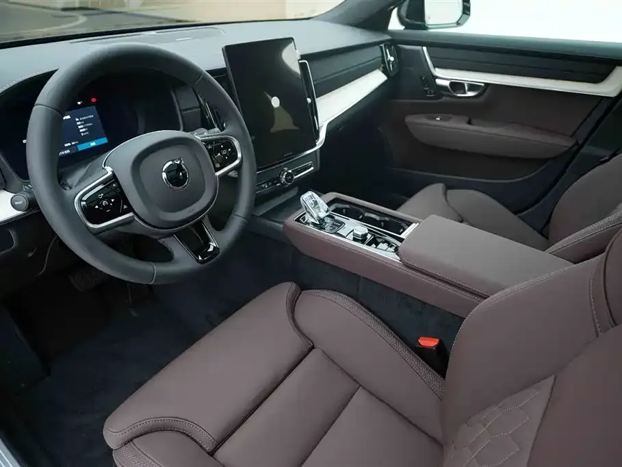 Volvo S90 — фото 8