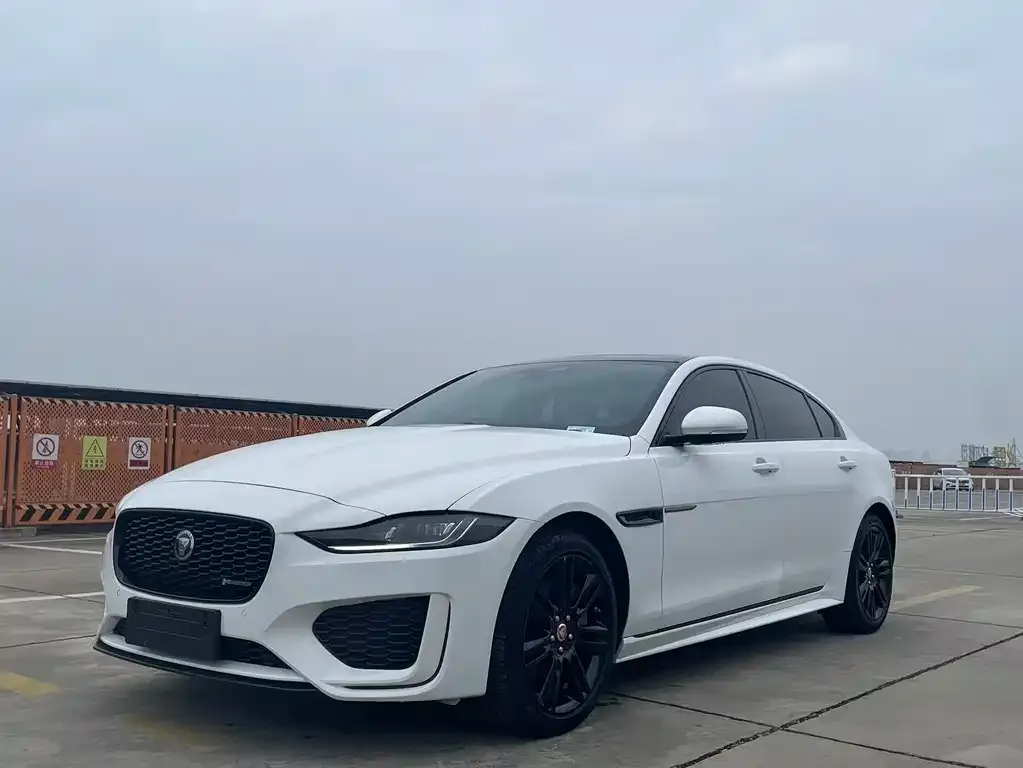 Jaguar XEL — фото 1