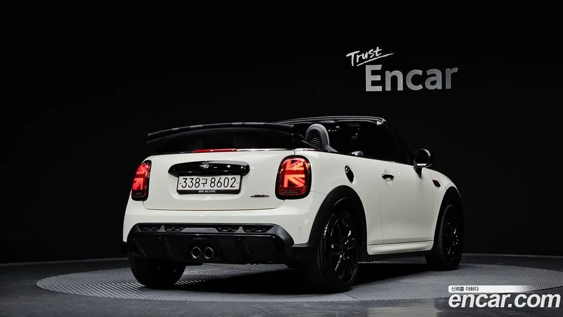 Mini Cooper Convertible 2023 из KR, фото 4