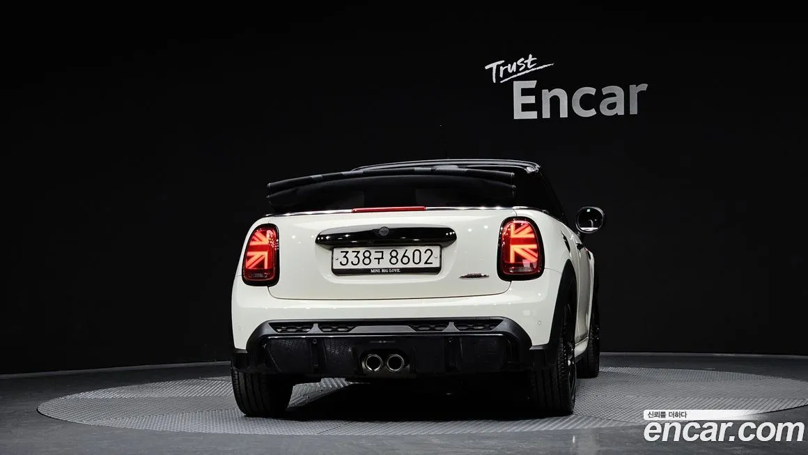 Mini Cooper Convertible 2023 из KR, фото 3