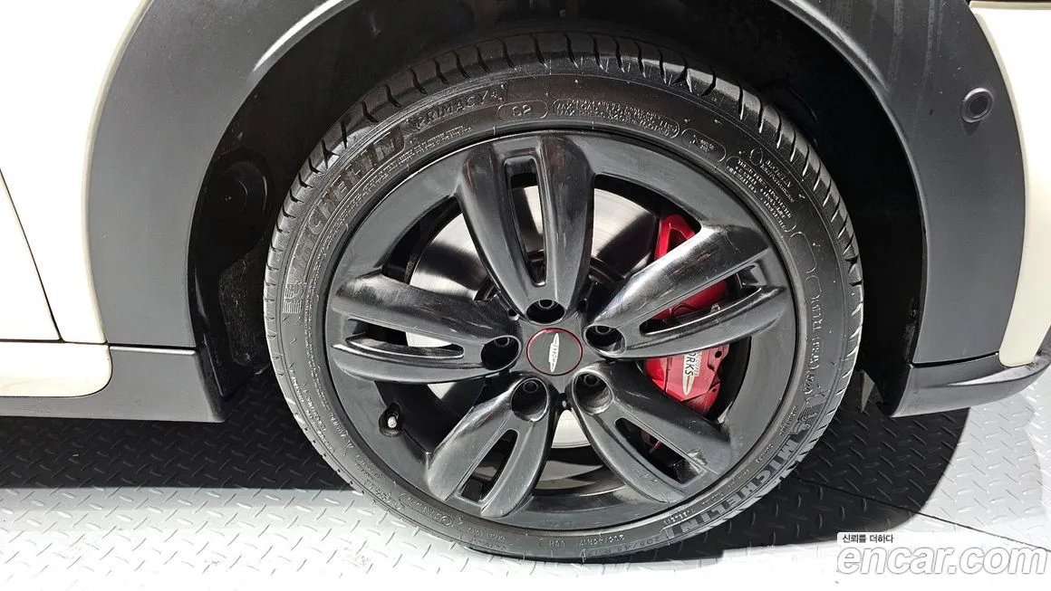 Mini Cooper Convertible 2023 из KR, фото 2