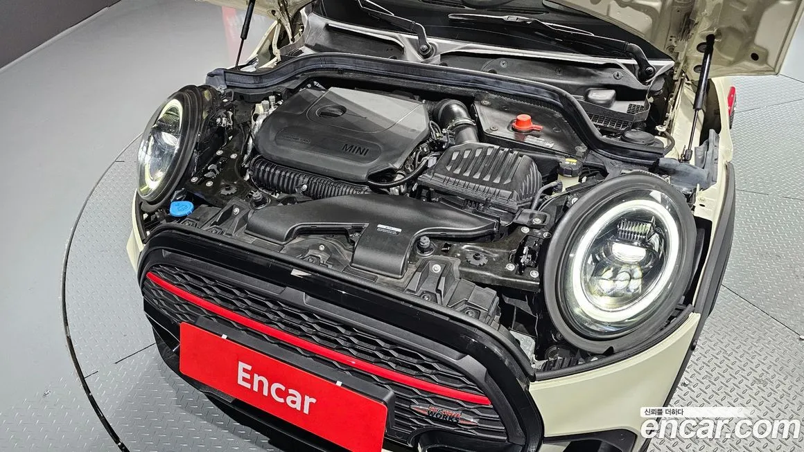 Mini Cooper Convertible 2023 из KR, фото 7