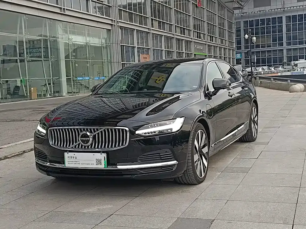 Volvo S90 PHEV 2024 из CN, фото 1