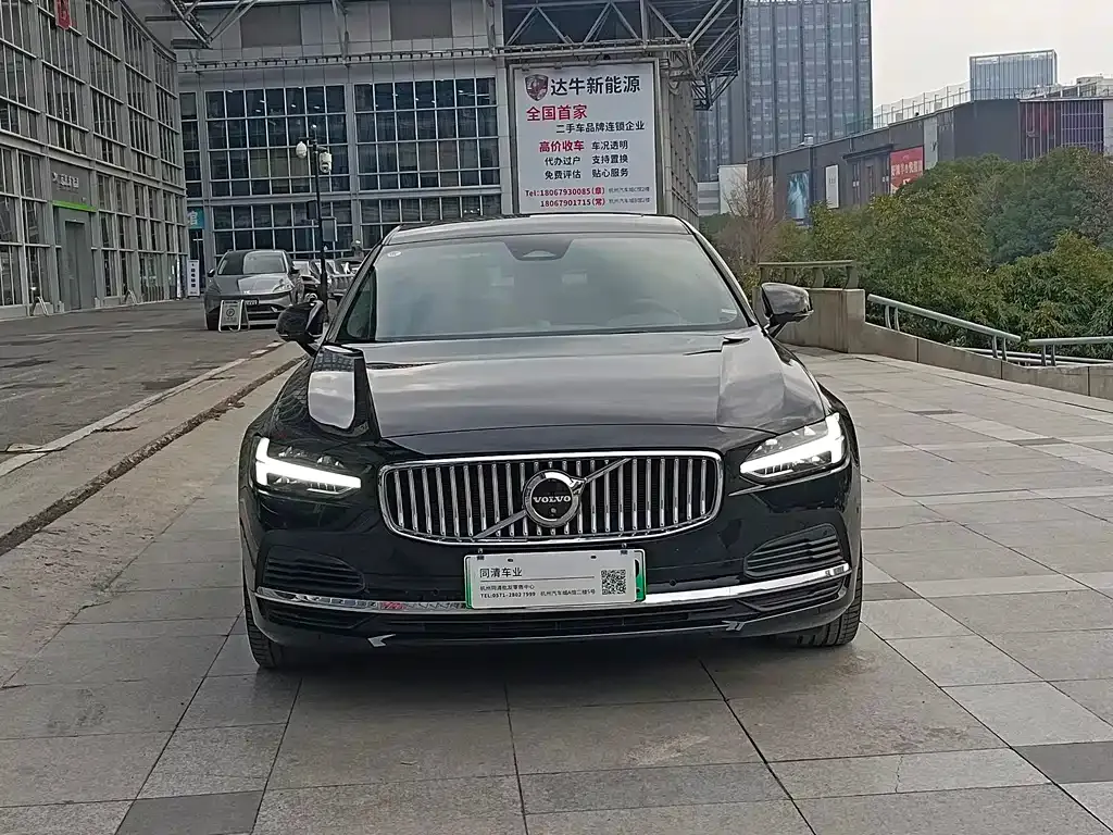 Volvo S90 PHEV 2024 из CN, фото 9