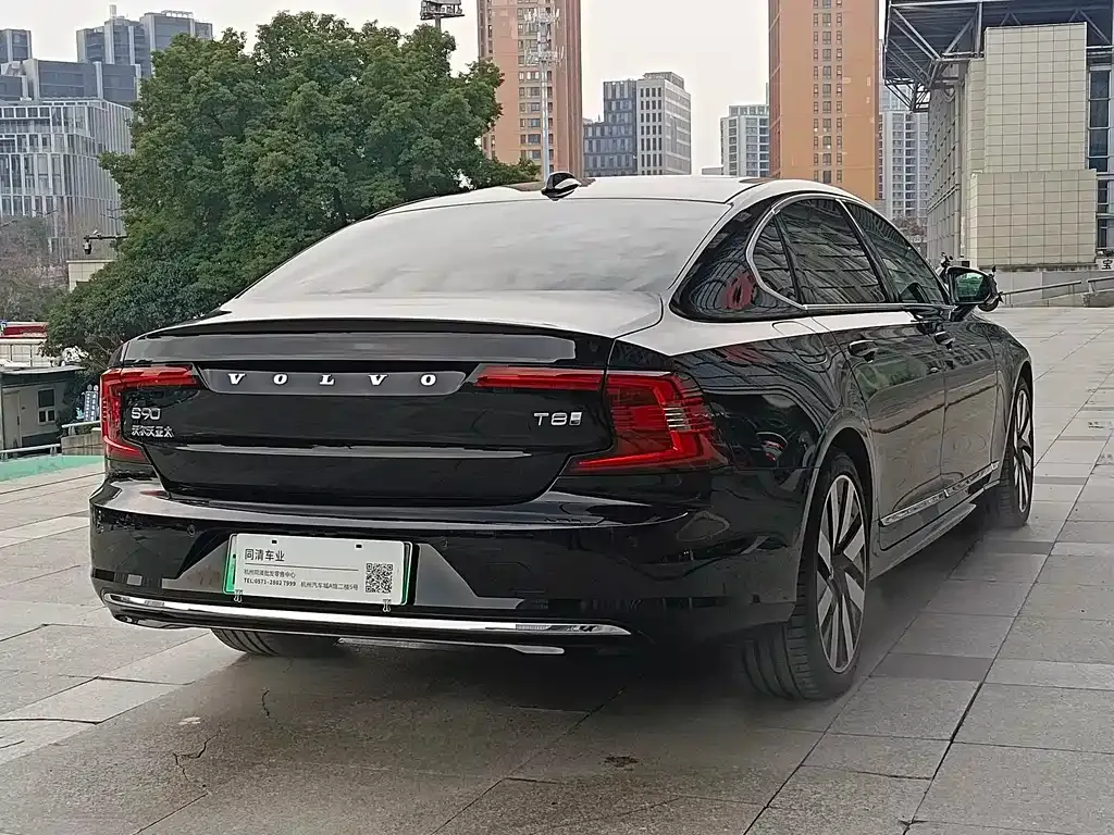 Volvo S90 PHEV 2024 из CN, фото 8