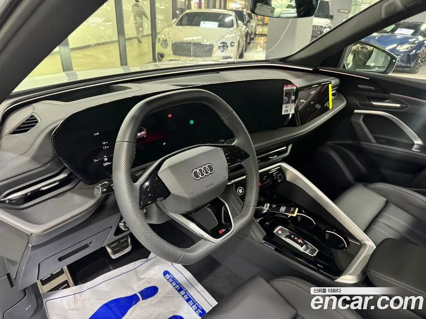 Audi Q5 2025 из KR, фото 4