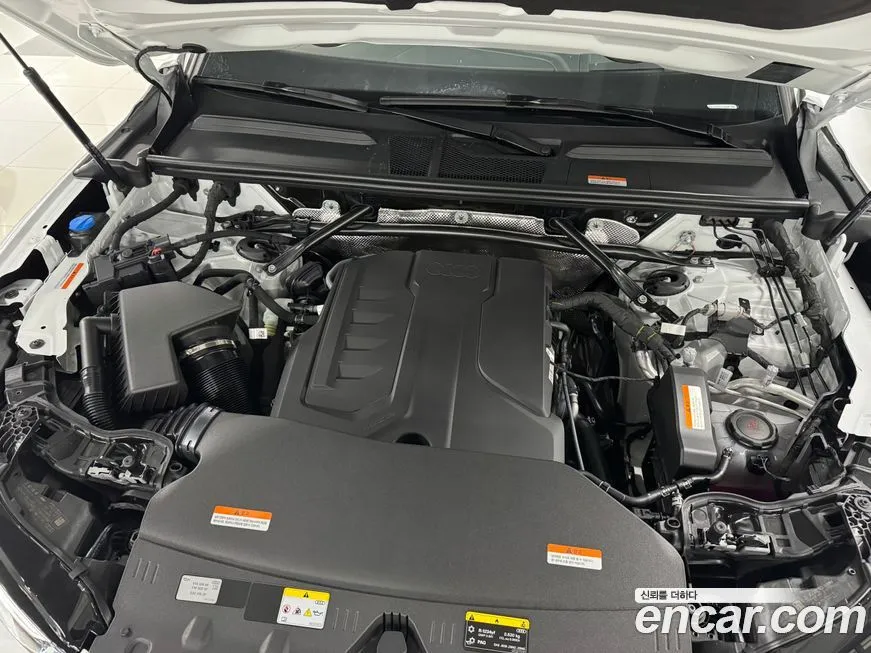 Audi Q5 2025 из KR, фото 10