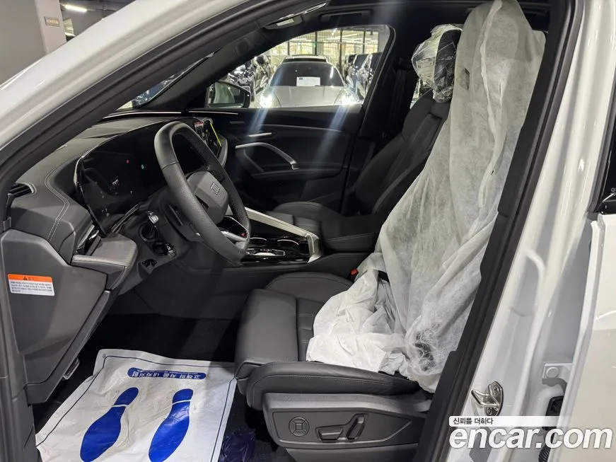 Audi Q5 2025 из KR, фото 9