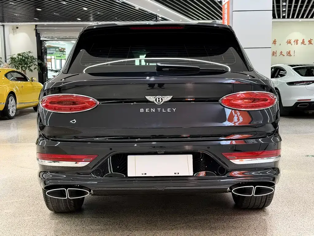 Bentley Bentayga 2021 из CN, фото 9