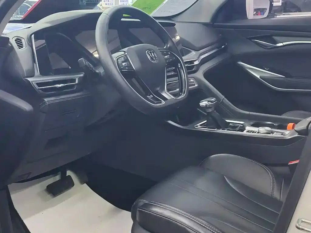 Changan CS75PLUS 2021 из CN, фото 2