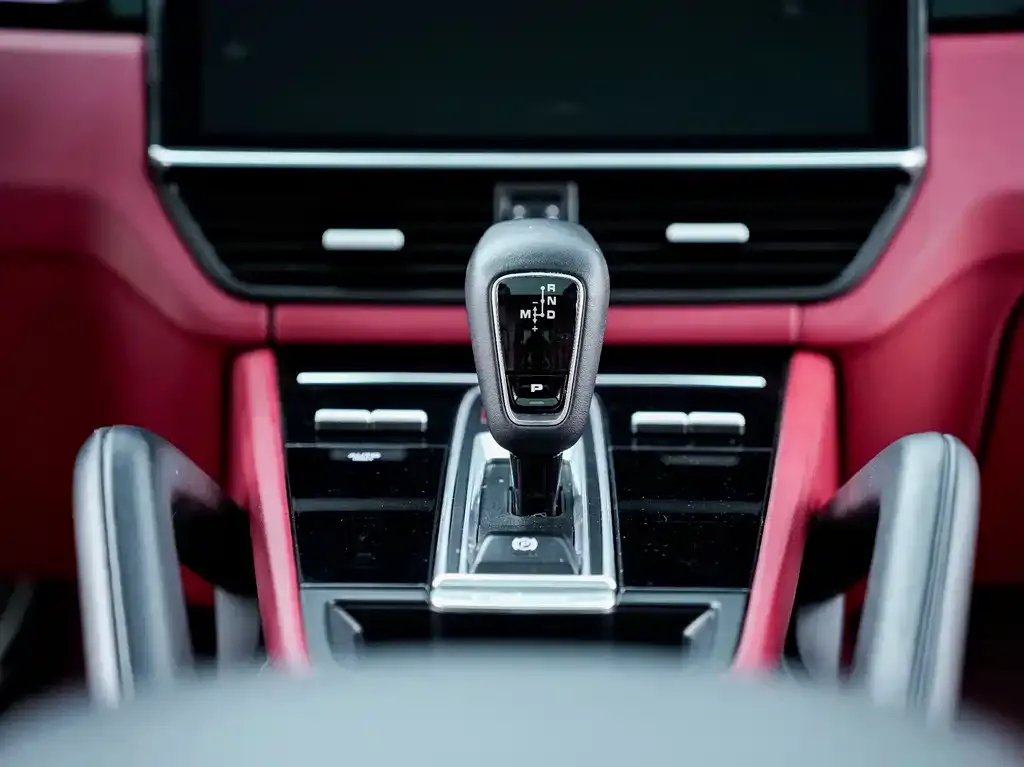 Porsche Cayenne 2023 из CN, фото 2