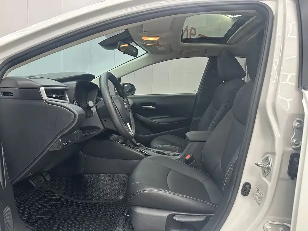 Toyota Corolla 2021 из CN, фото 6