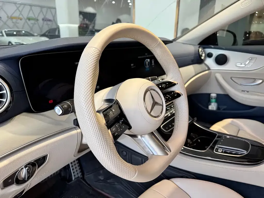 Mercedes-Benz E-Class (Import) 2023 из CN, фото 9