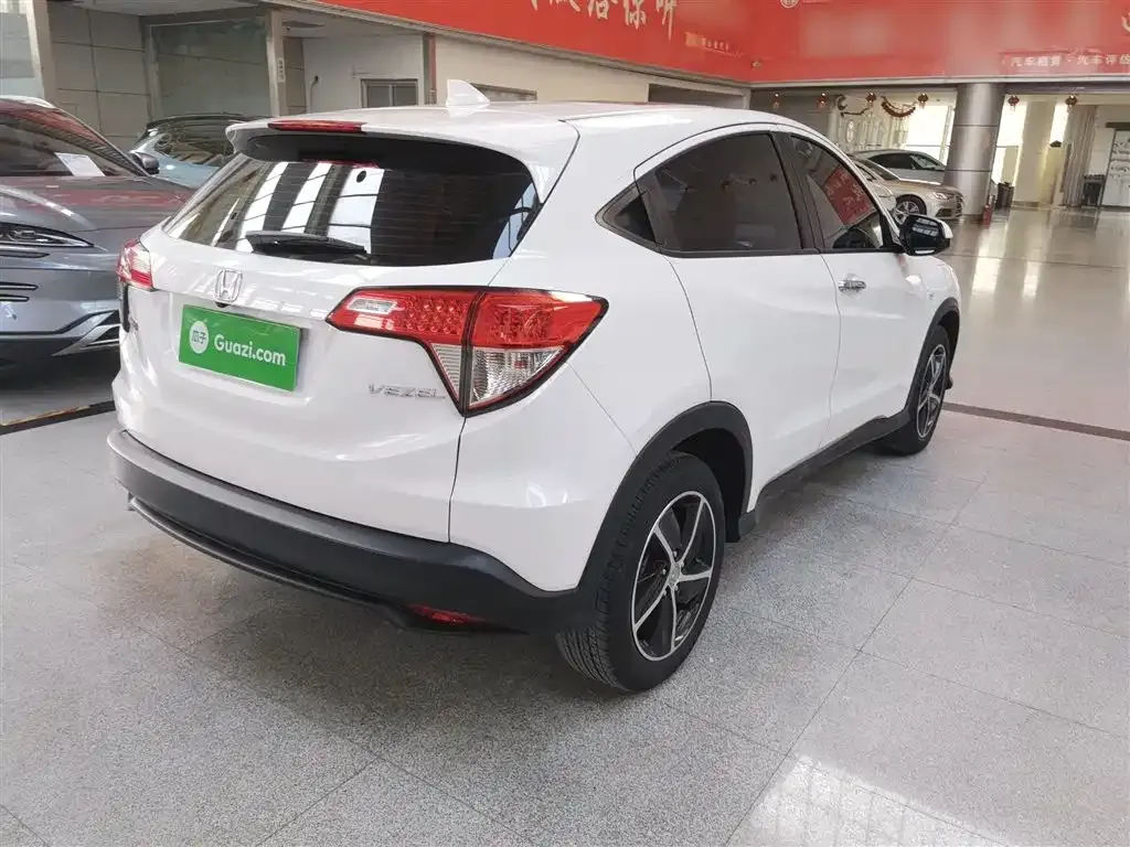 Honda Vezel 2022 из CN, фото 10