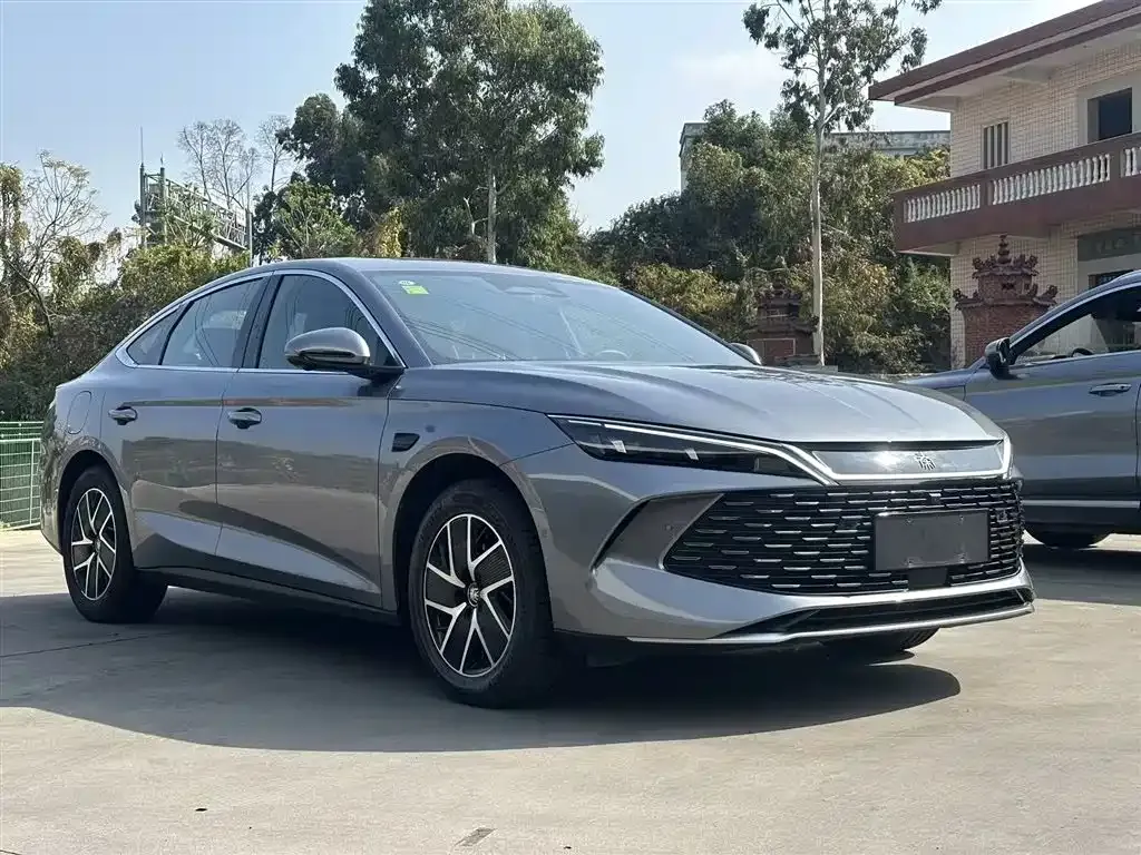 BYD Qin L — фото 4
