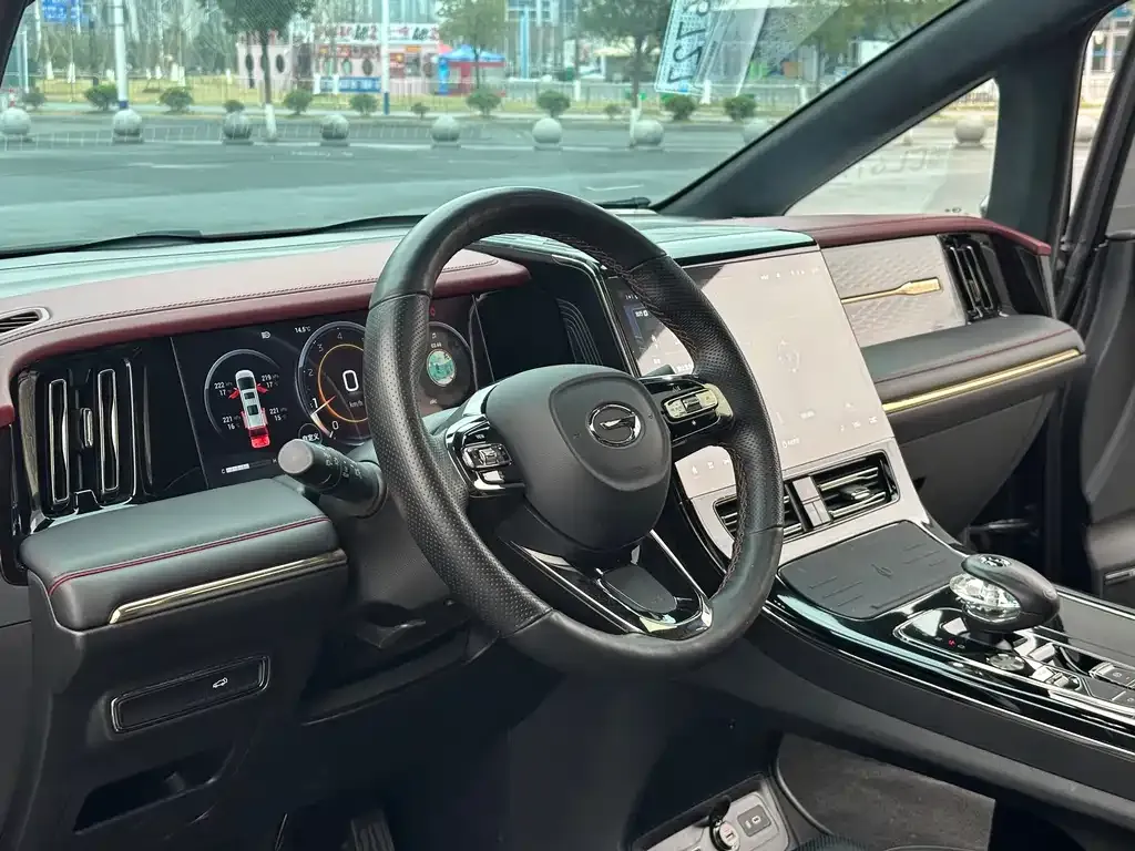 GAC Motor Trumpchi M8 — фото 2