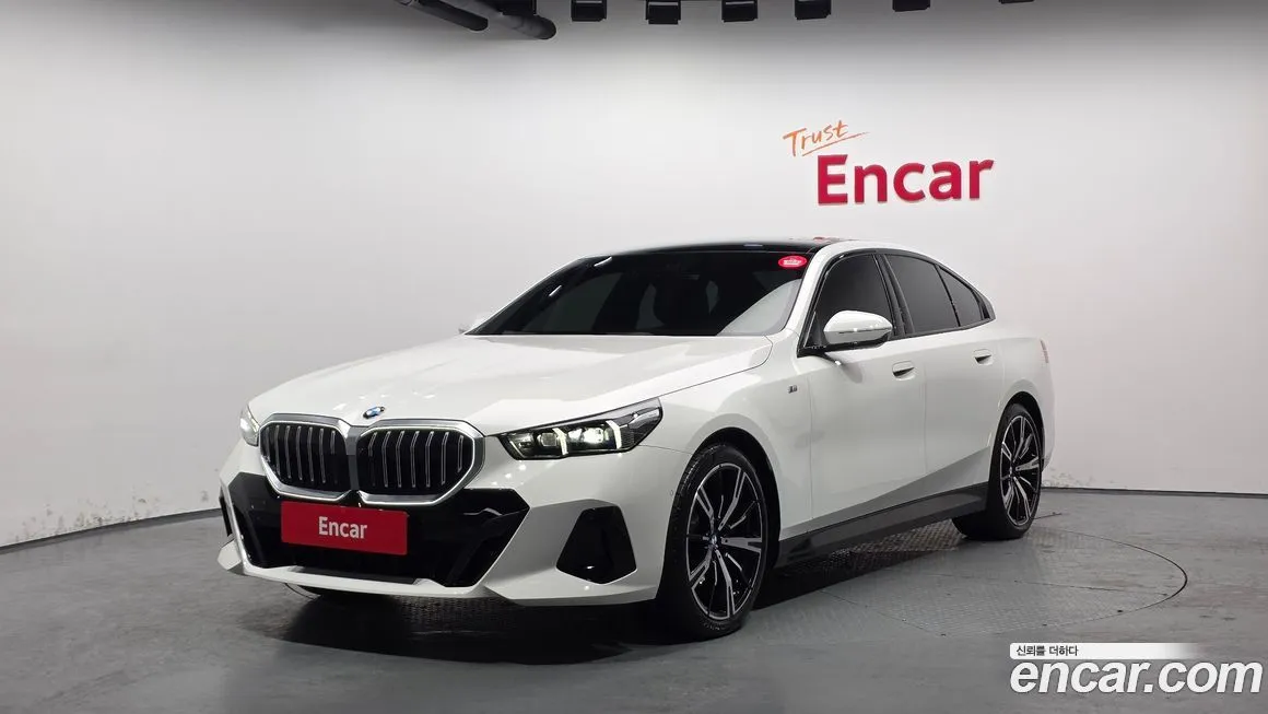 BMW 5-Series 2024 из KR, фото 1
