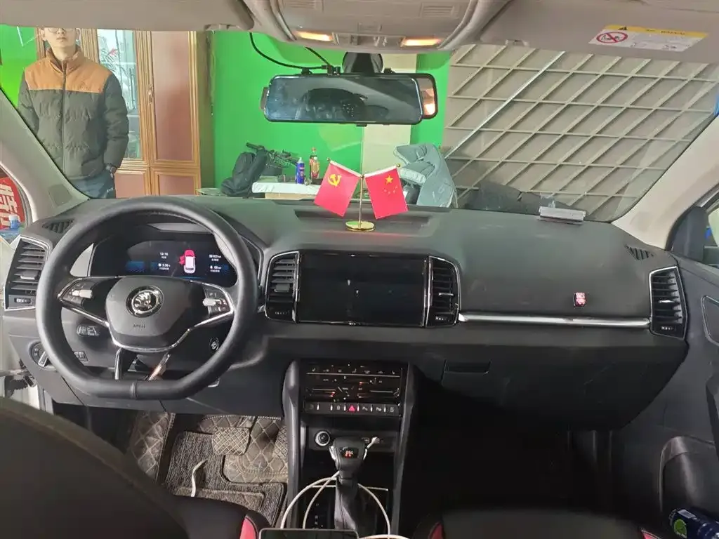 Skoda Karoq 2023 из CN, фото 9