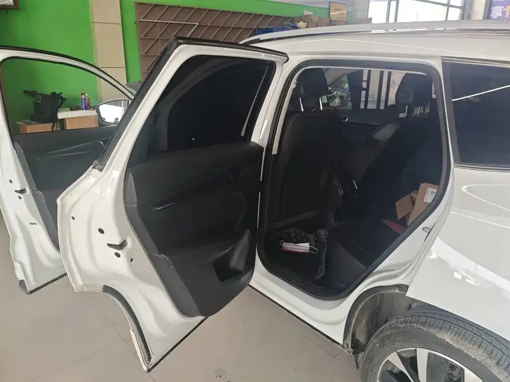 Skoda Karoq 2023 из CN, фото 4