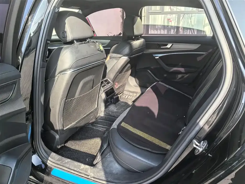Audi A6L 2021 из CN, фото 9