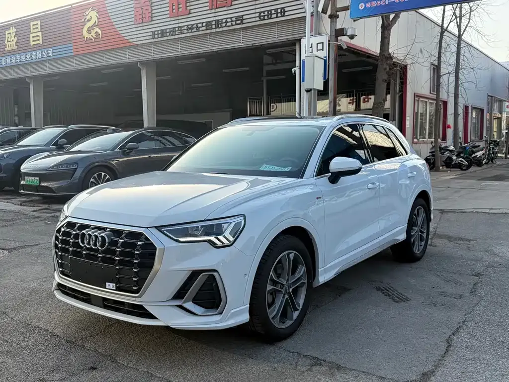 Audi Q3 2021 из CN, фото 1