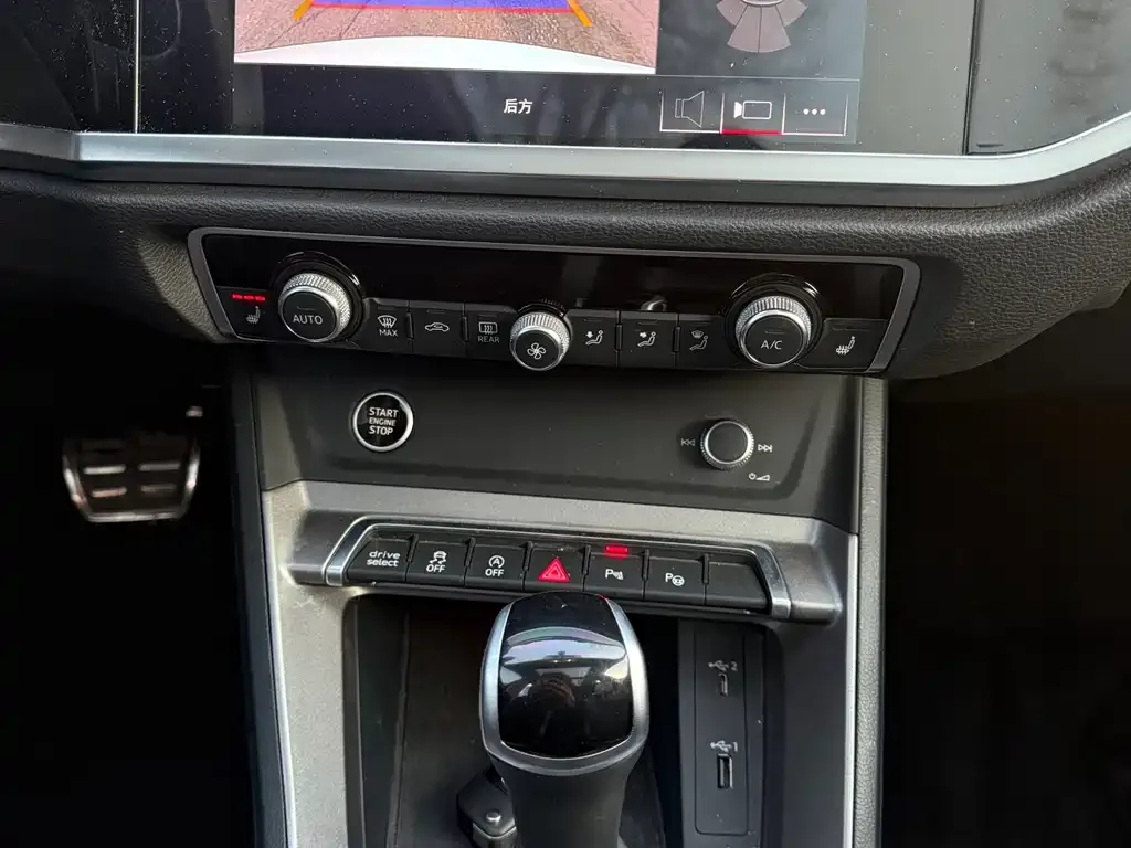 Audi Q3 2021 из CN, фото 4