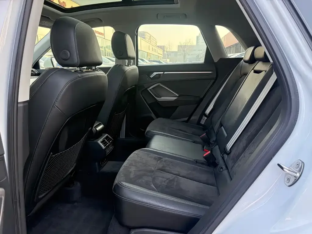 Audi Q3 2021 из CN, фото 7