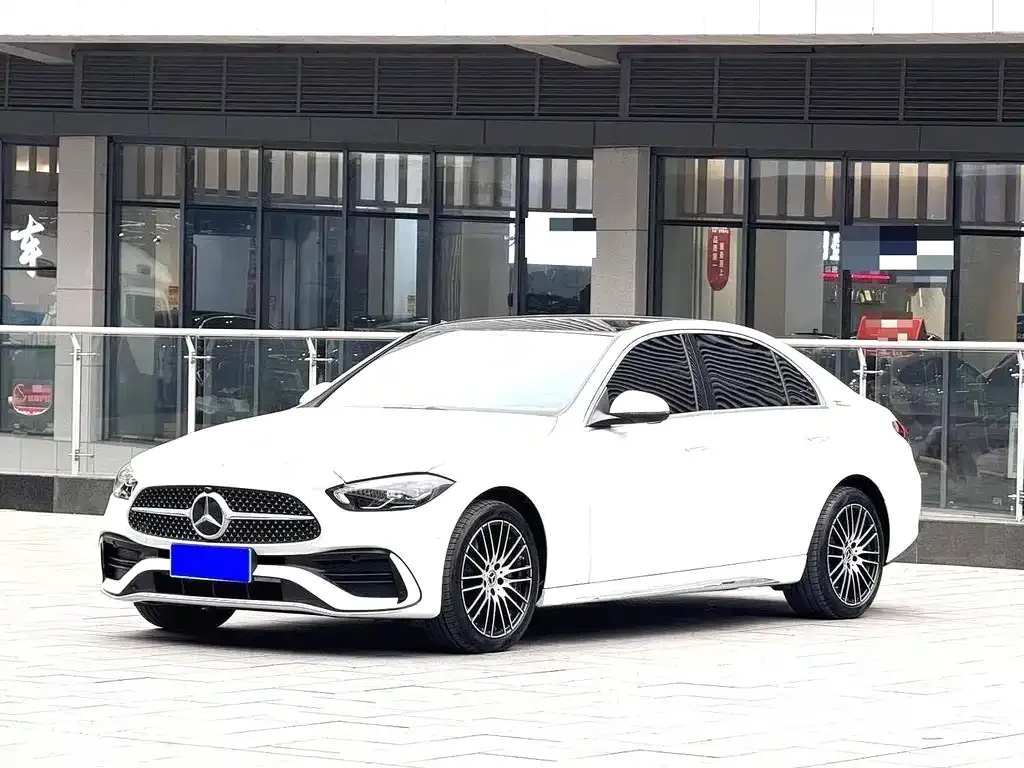 Mercedes-Benz C-Class — фото 1