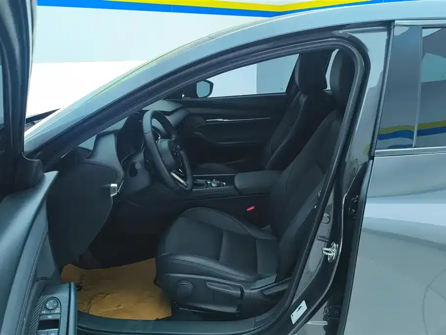 Mazda 3 Axela 2024 из CN, фото 6