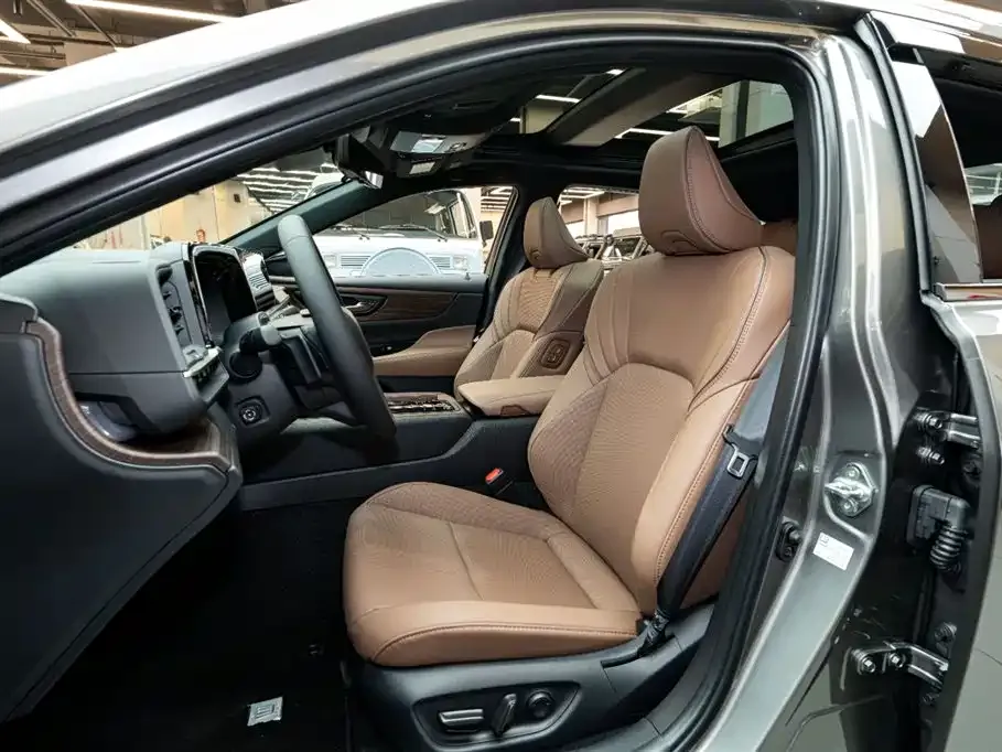 Toyota Crown (Import) 2026 из CN, фото 5
