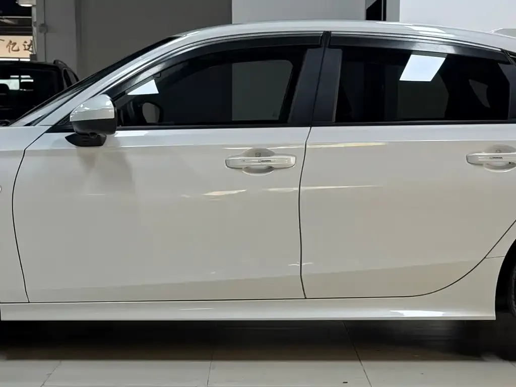 Honda Civic 2022 из CN, фото 2
