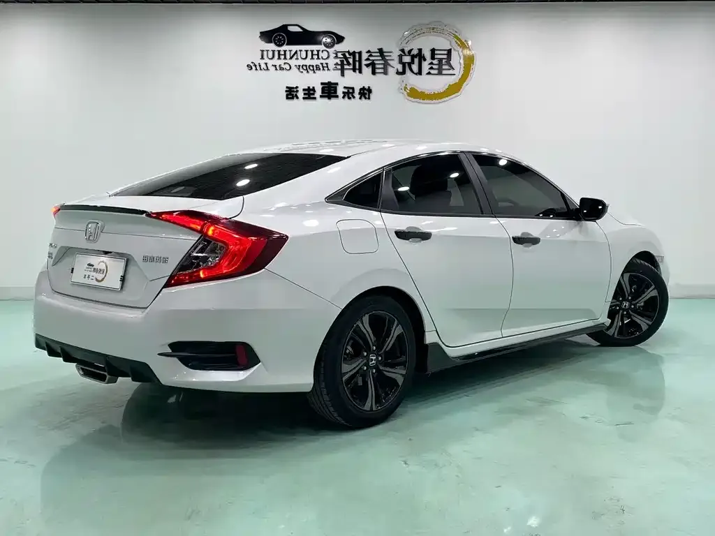 Honda Civic — фото 5