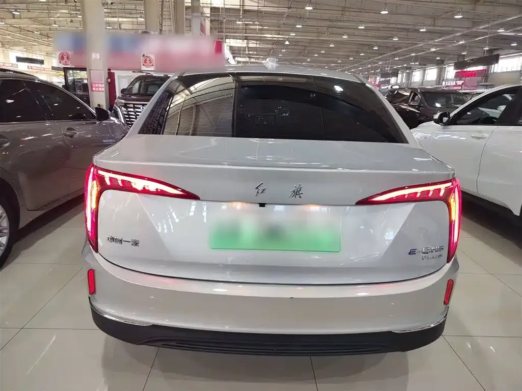 Hongqi E-QM5 2023 из CN, фото 6