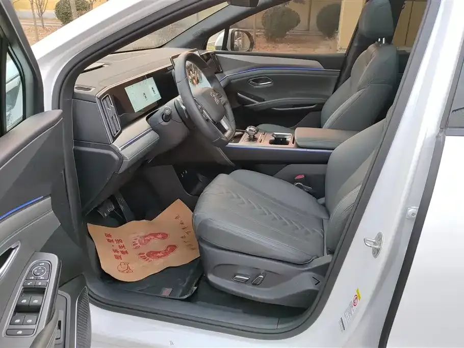BYD L DM-i 2025 из CN, фото 6