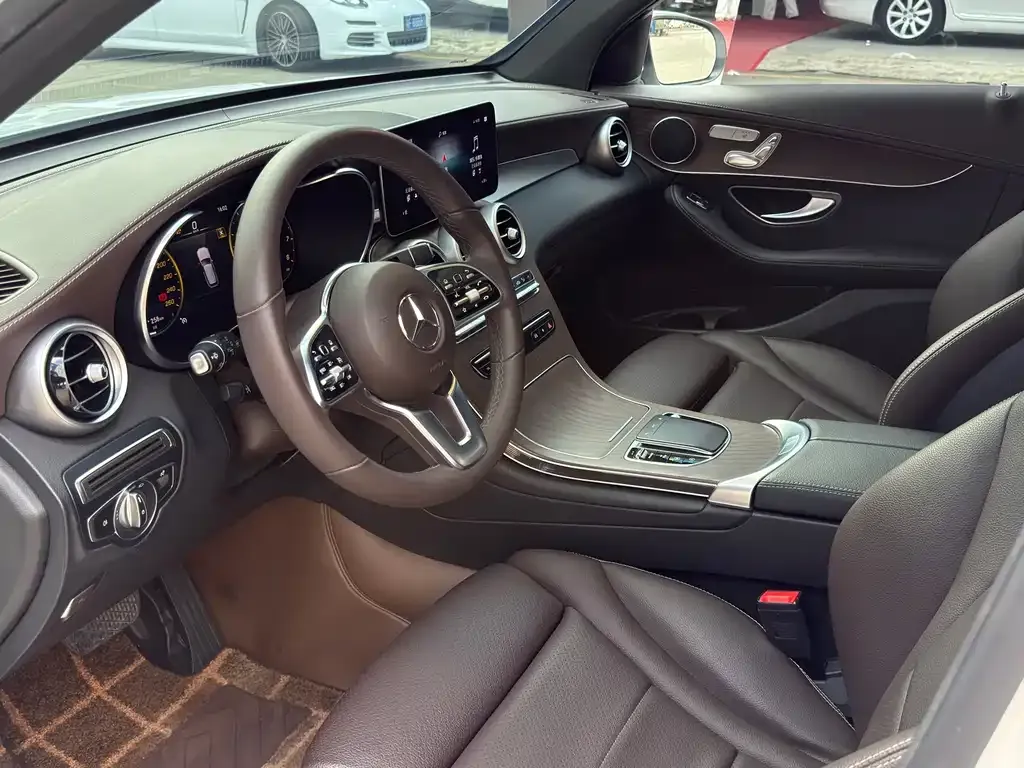 Mercedes-Benz GLC 2022 из CN, фото 9