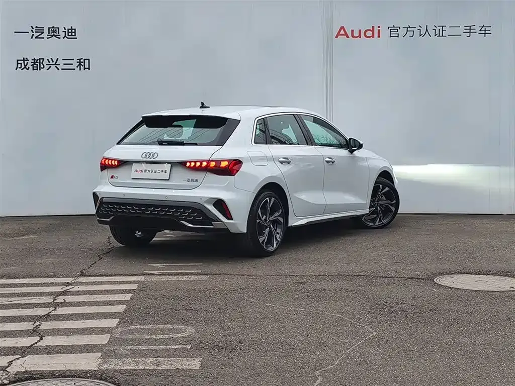 Audi A3 2025 из CN, фото 10