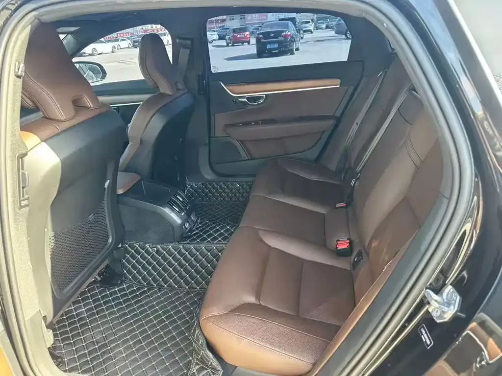 Volvo S90 2021 из CN, фото 8