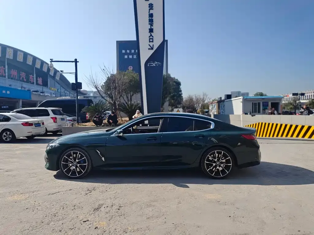 BMW 8 Series 2023 из CN, фото 3